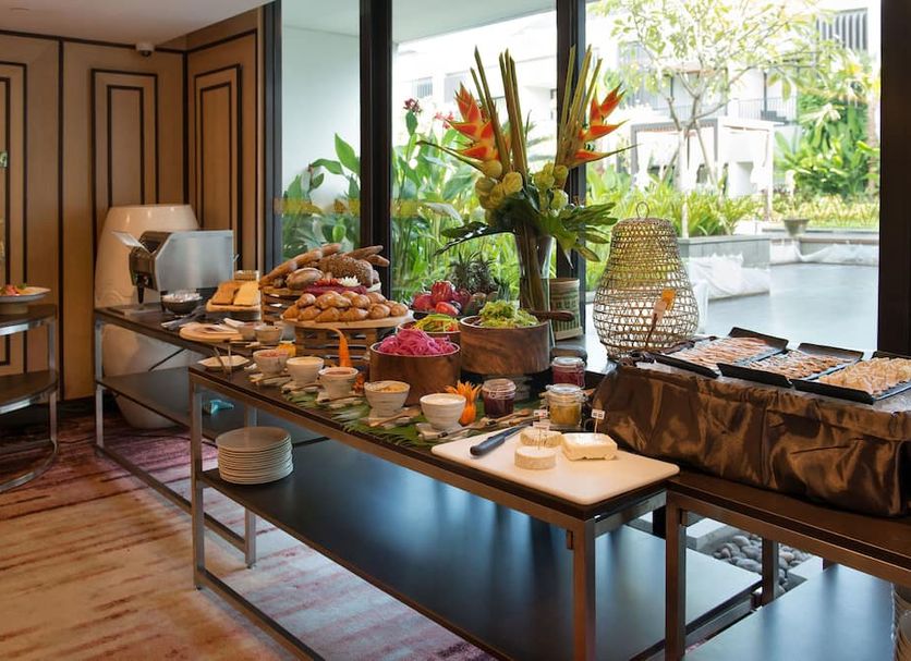 Buffet Photo