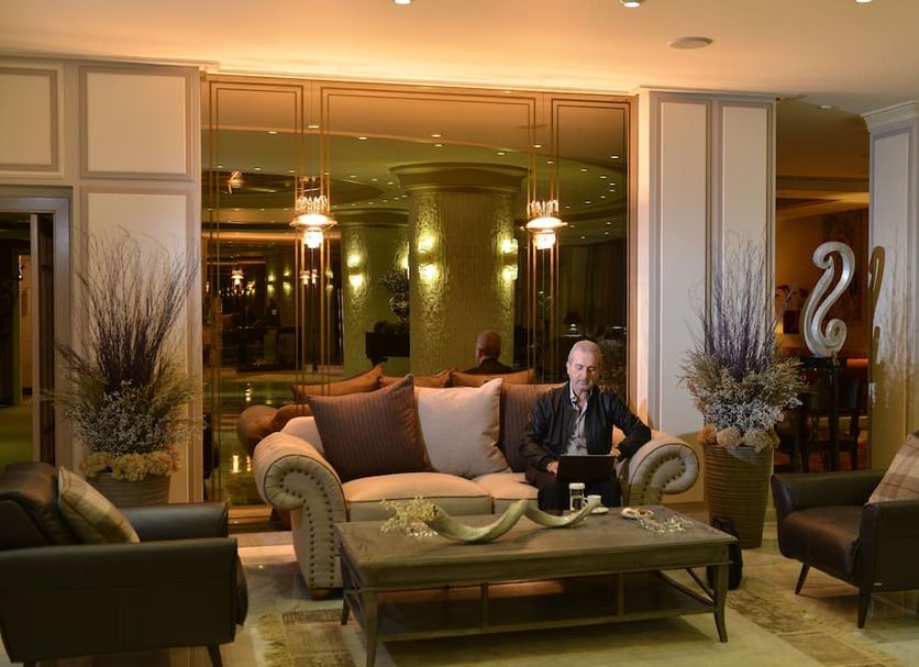 Lounge Photo