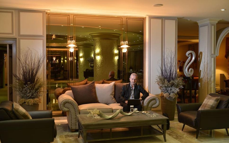 Lounge Photo