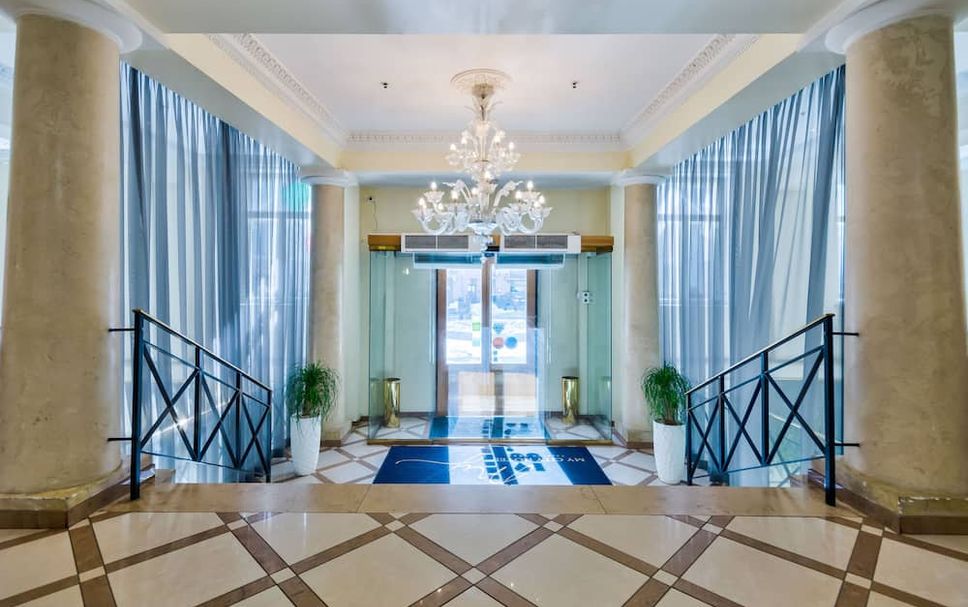 Lobby Photo