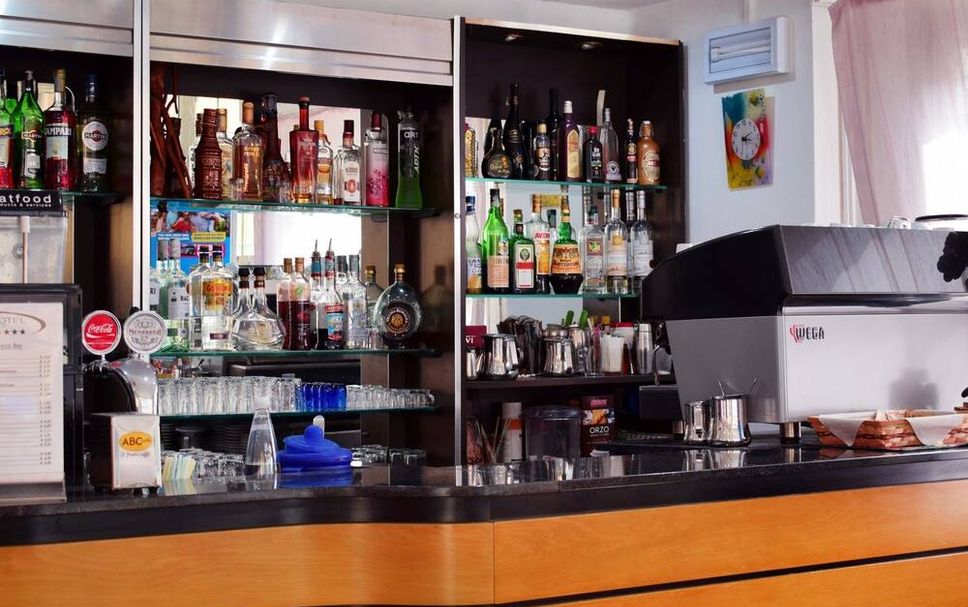 Bar Photo