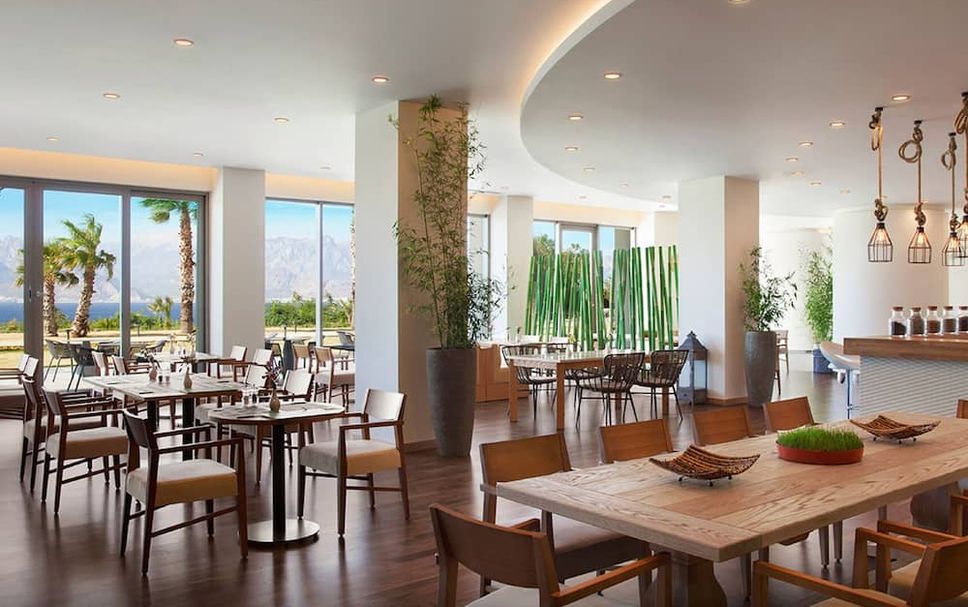 Restaurant Photo