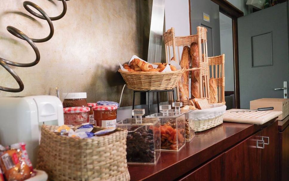 Buffet Photo