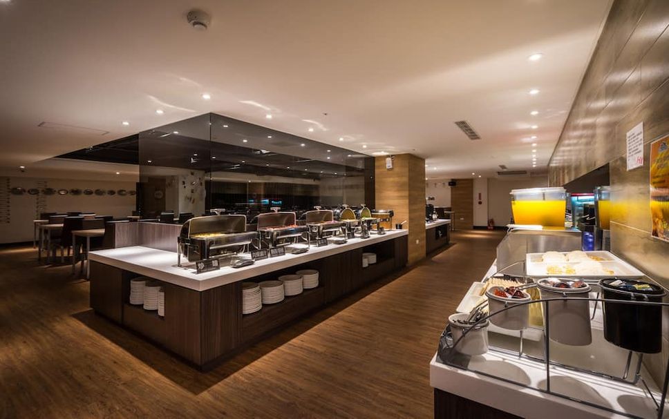 Buffet Photo