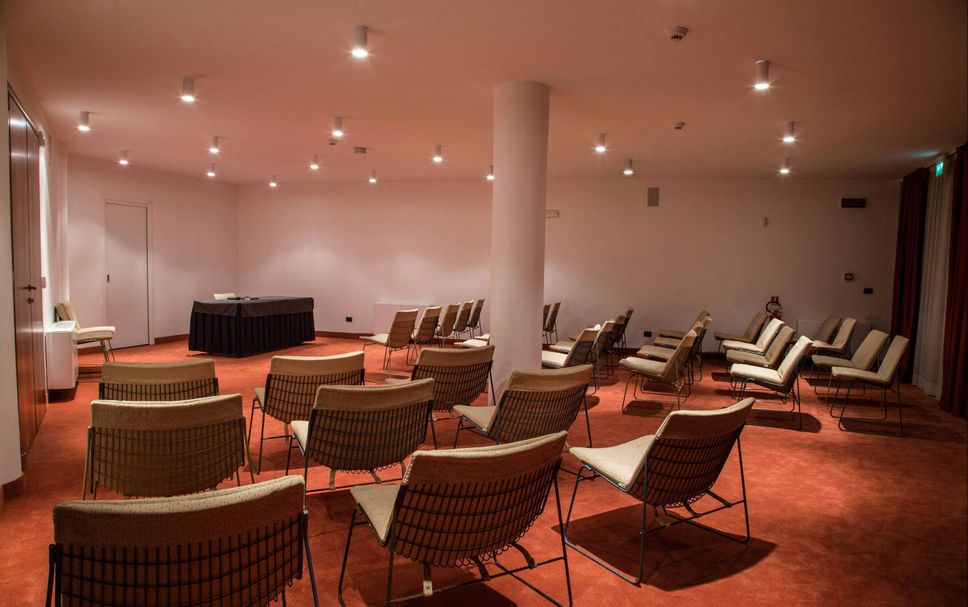Conference room Photo