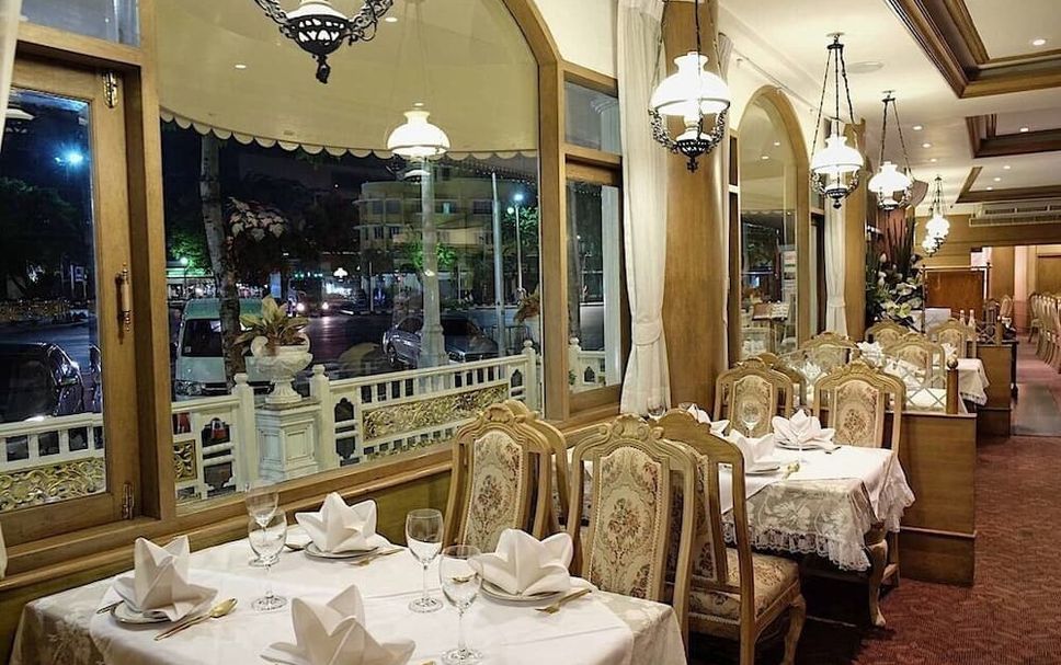 Restaurant Photo