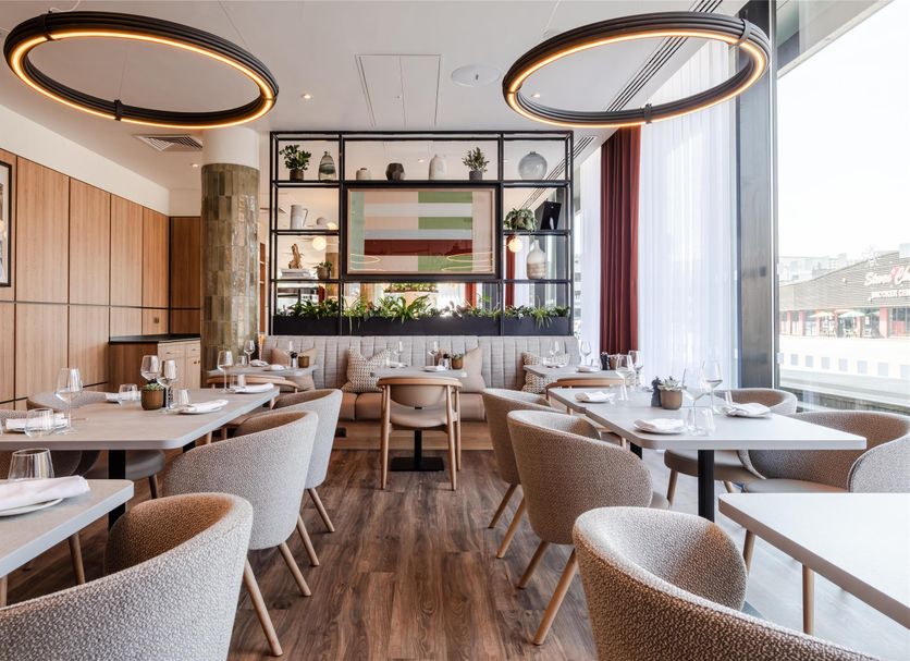 Restaurant Photo