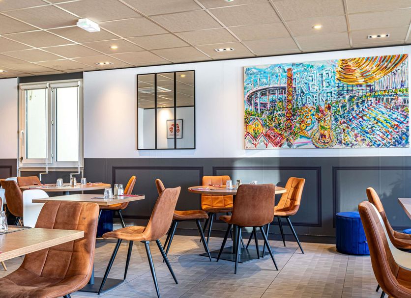 Restaurant Photo