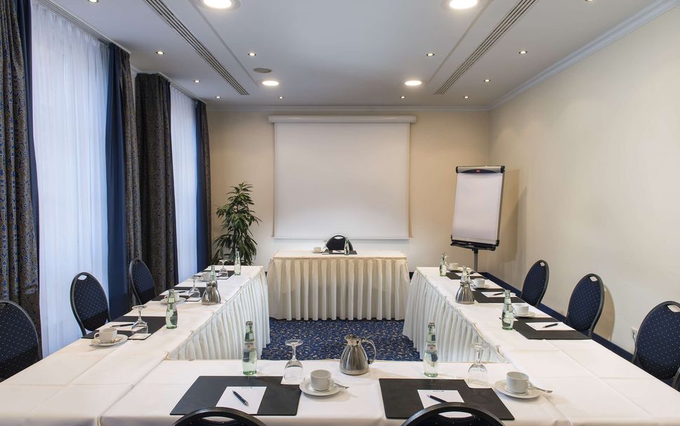 Conference room Photo