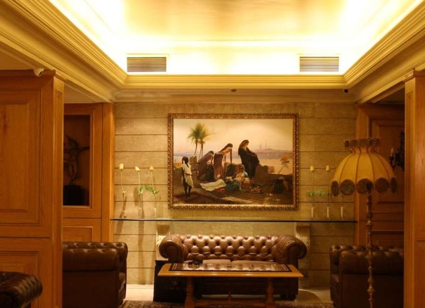 Lobby Photo