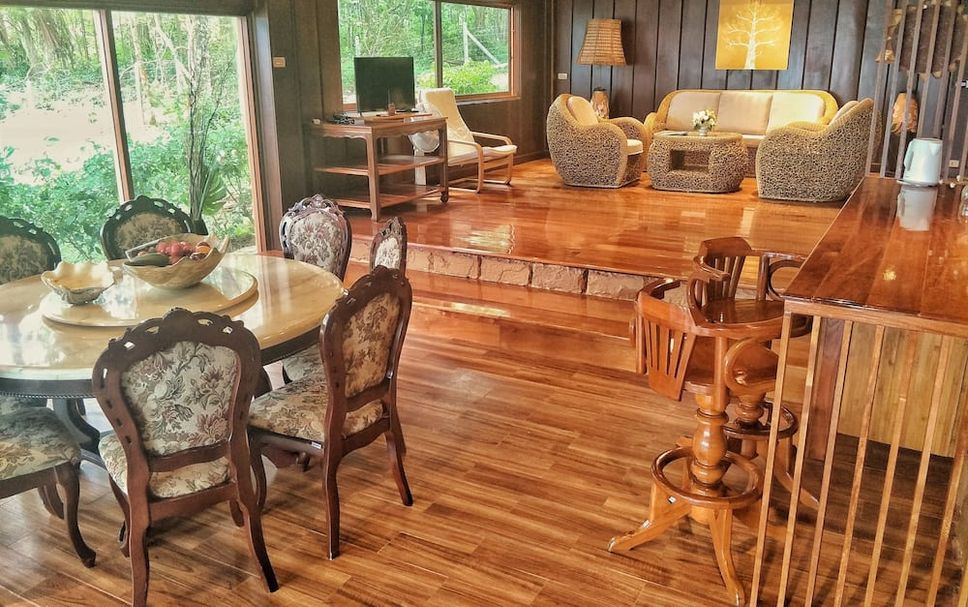 Dining room Photo