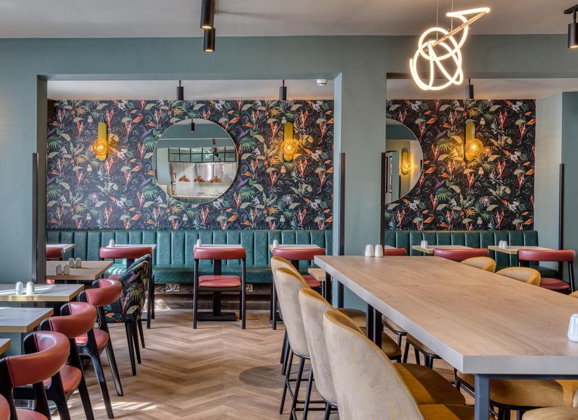 Restaurant Photo