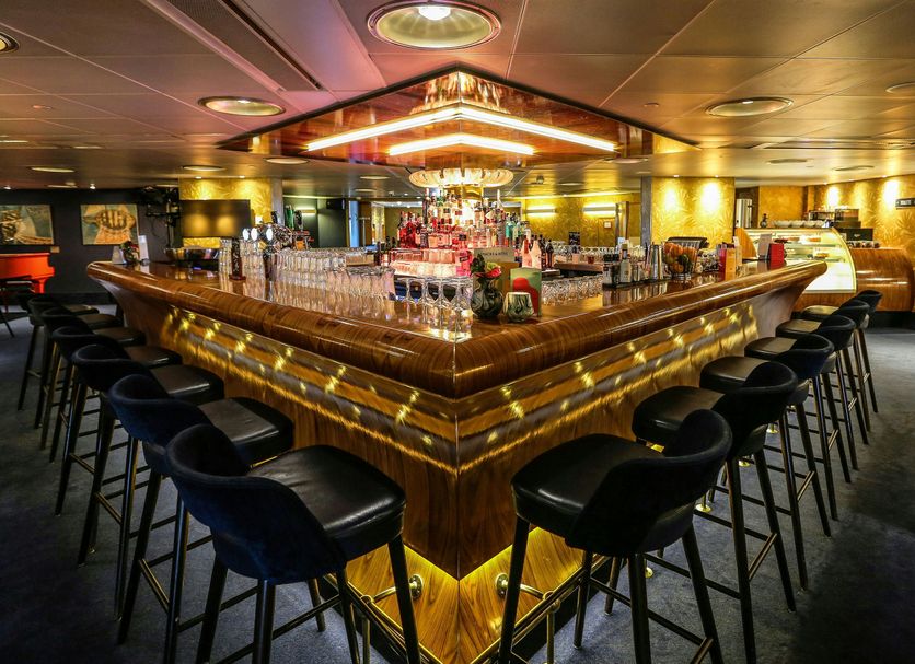 Bar Photo