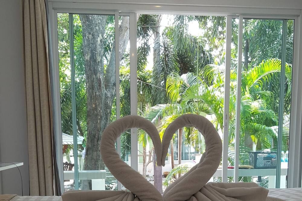 Decor