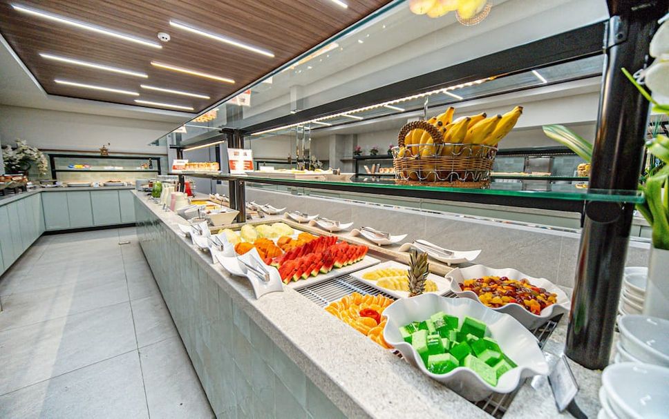 Buffet Photo