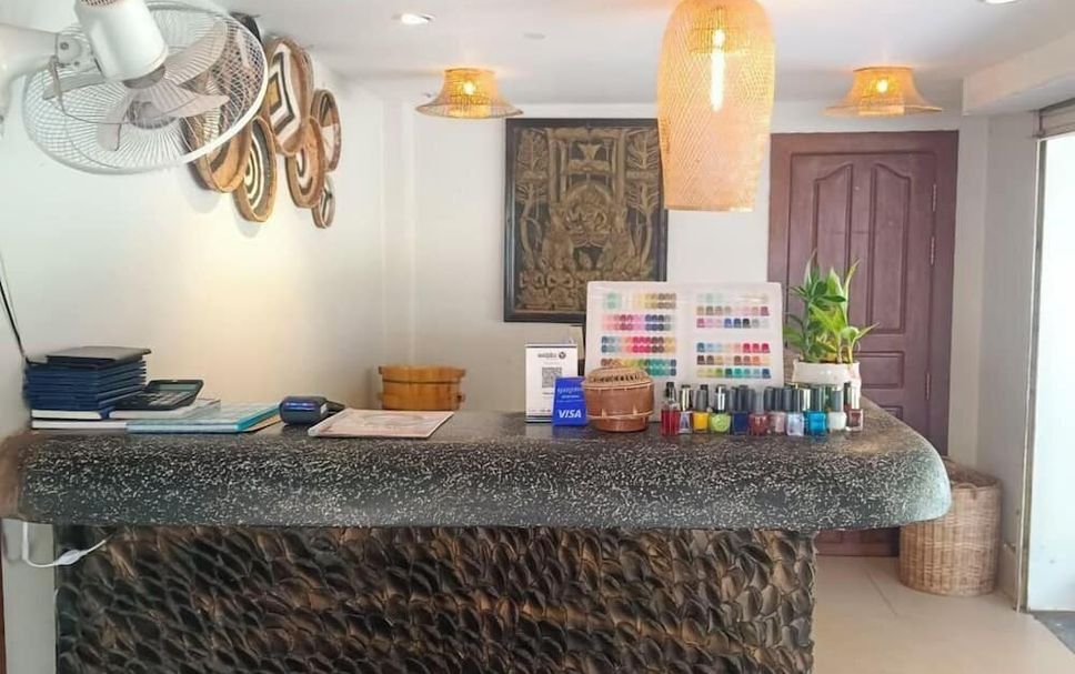 Front desk Photo