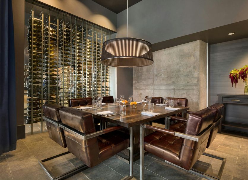 Dining room Photo