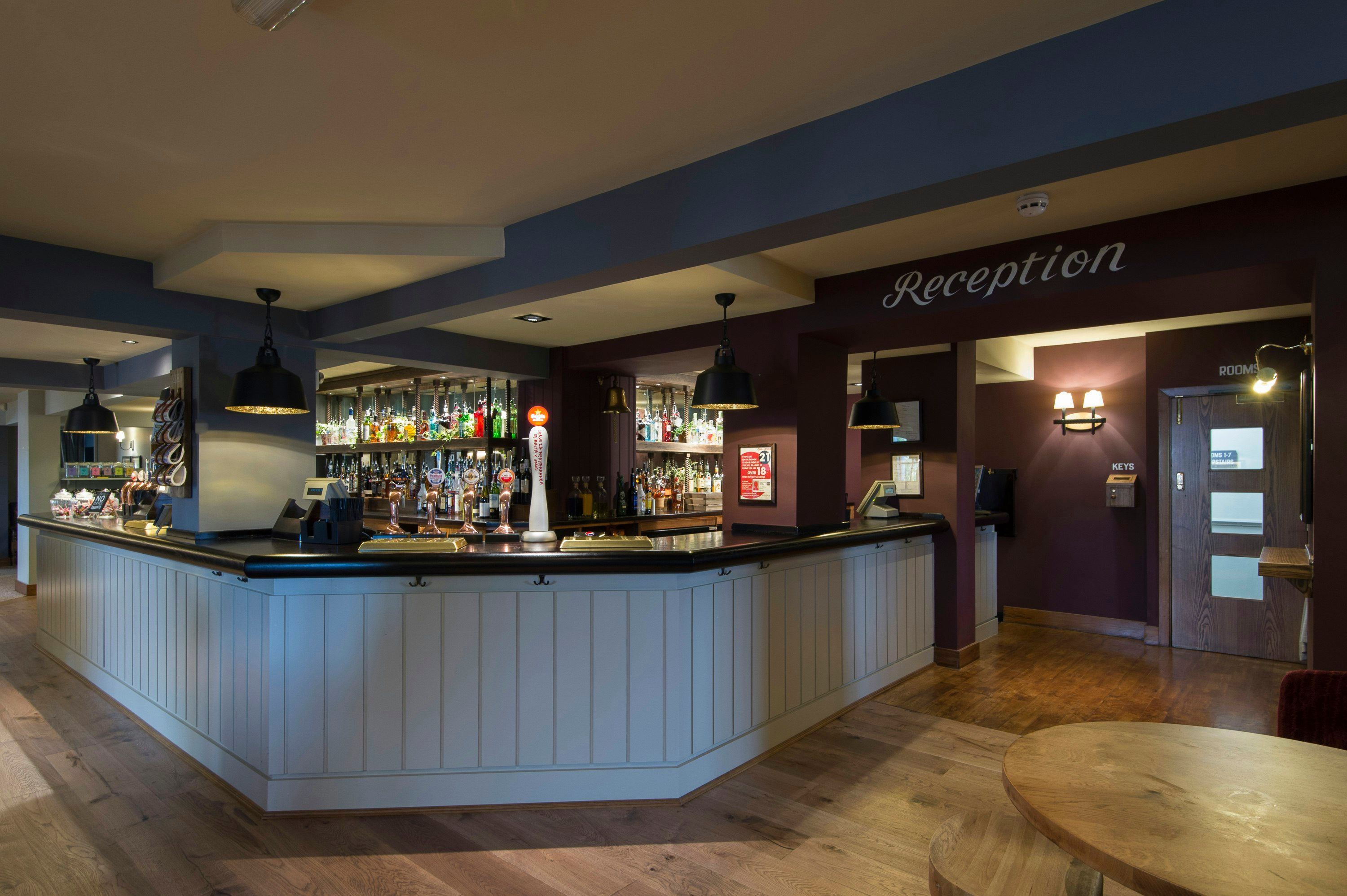 Bar