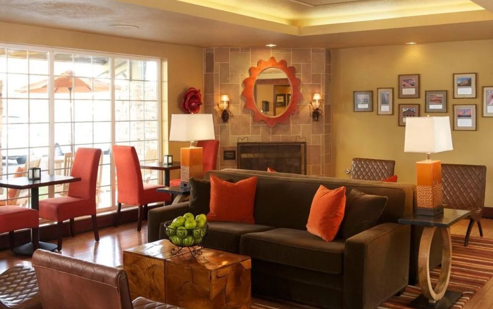 Lounge Photo