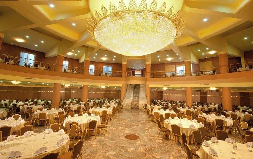 Banquet hall Photo