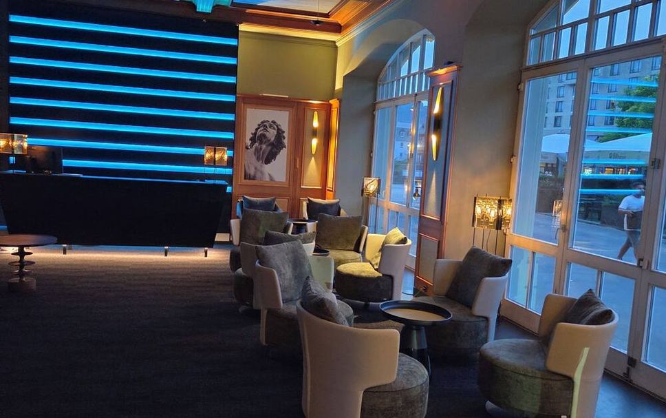 Lounge Photo