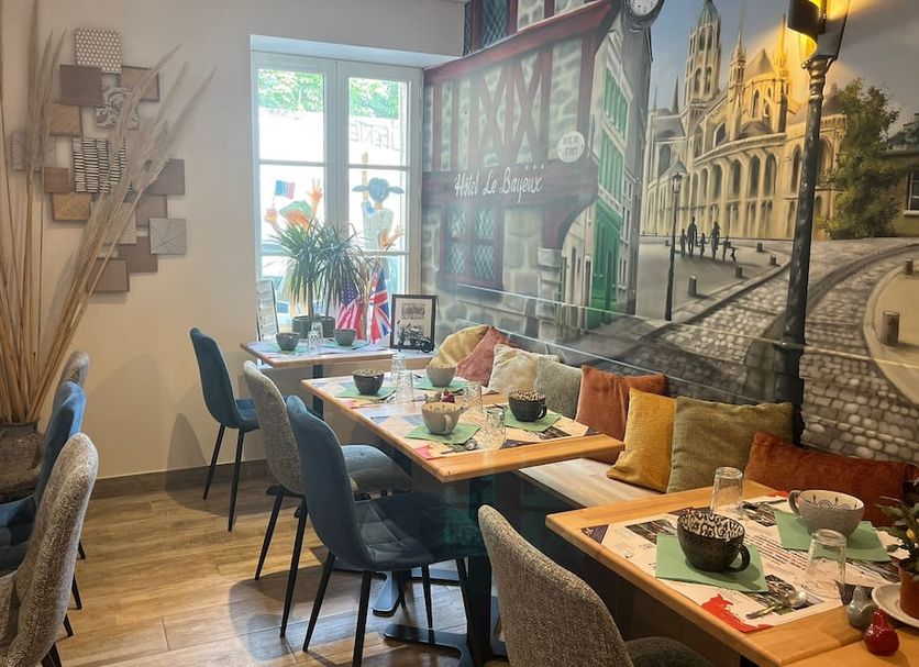 Restaurant Photo