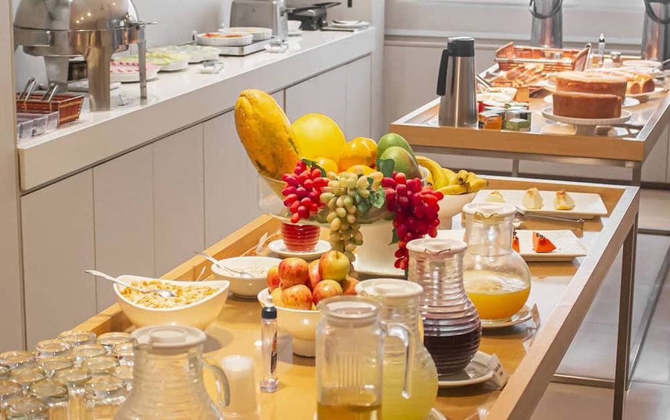 Buffet Photo