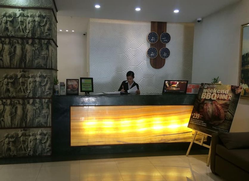 Front desk Photo