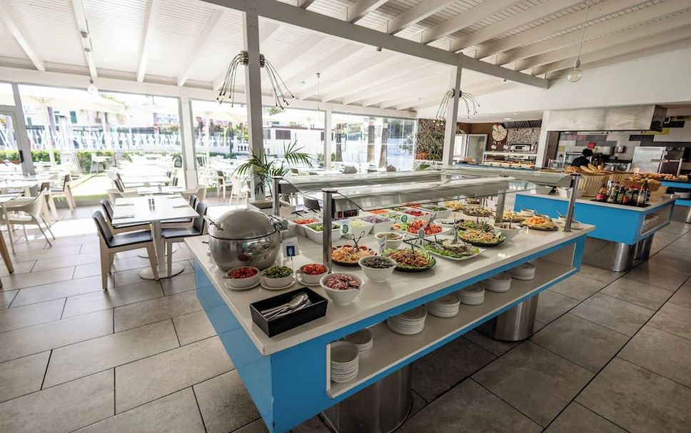 Buffet Photo