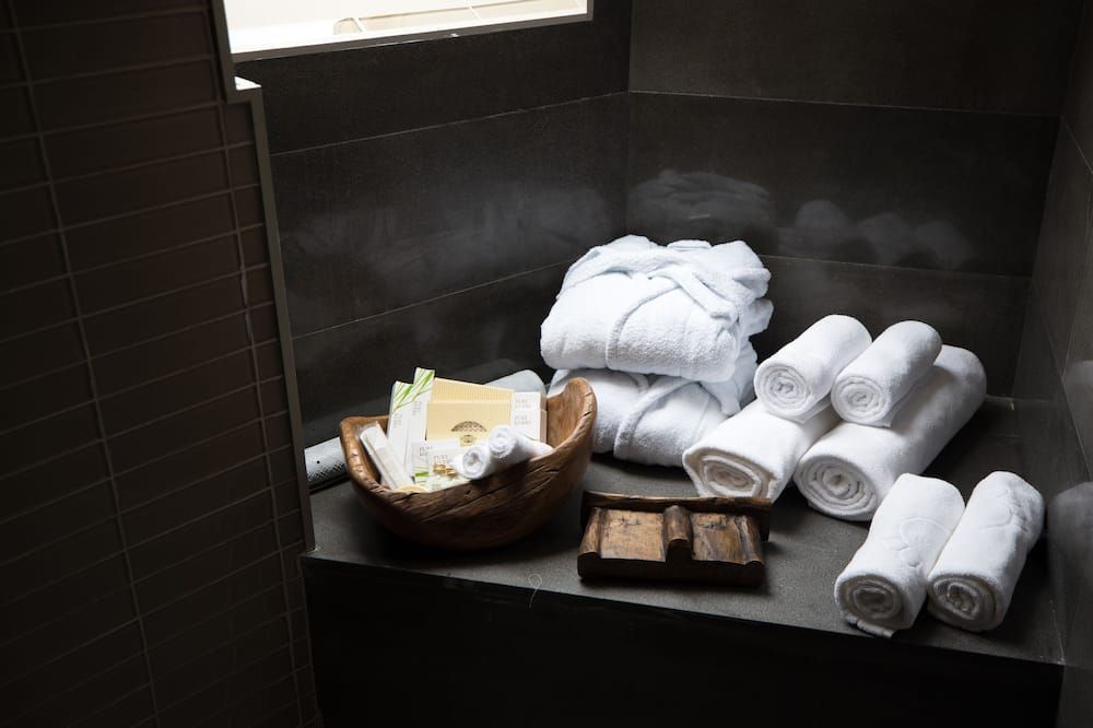 Room amenity