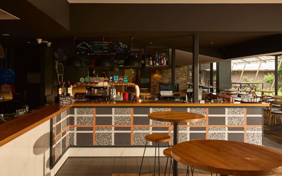 Bar Photo
