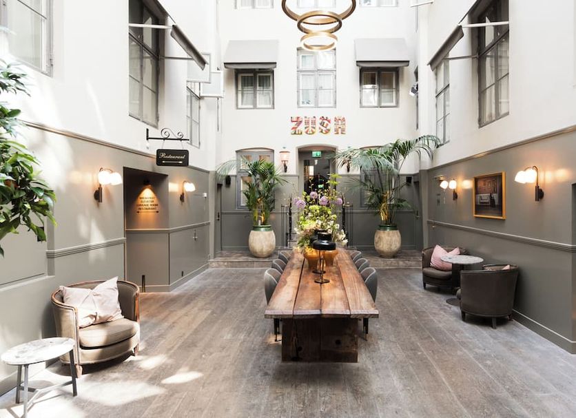 Lobby Photo