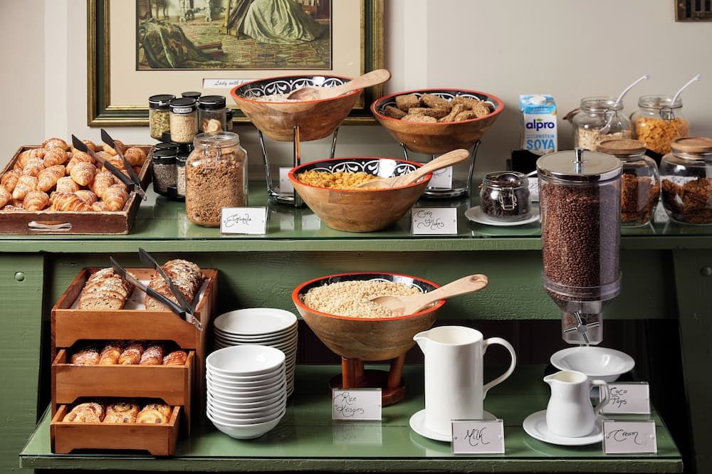 Buffet Photo