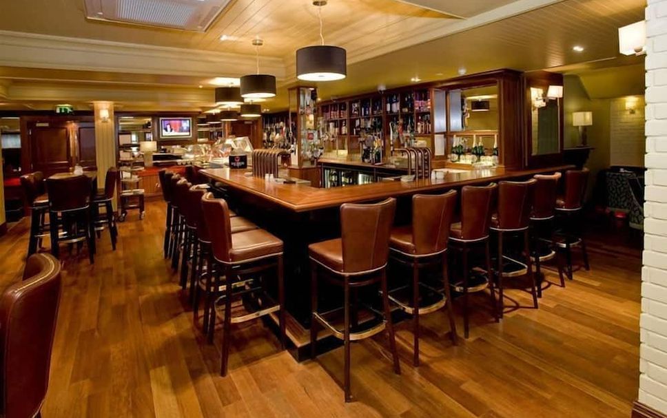 Bar Photo