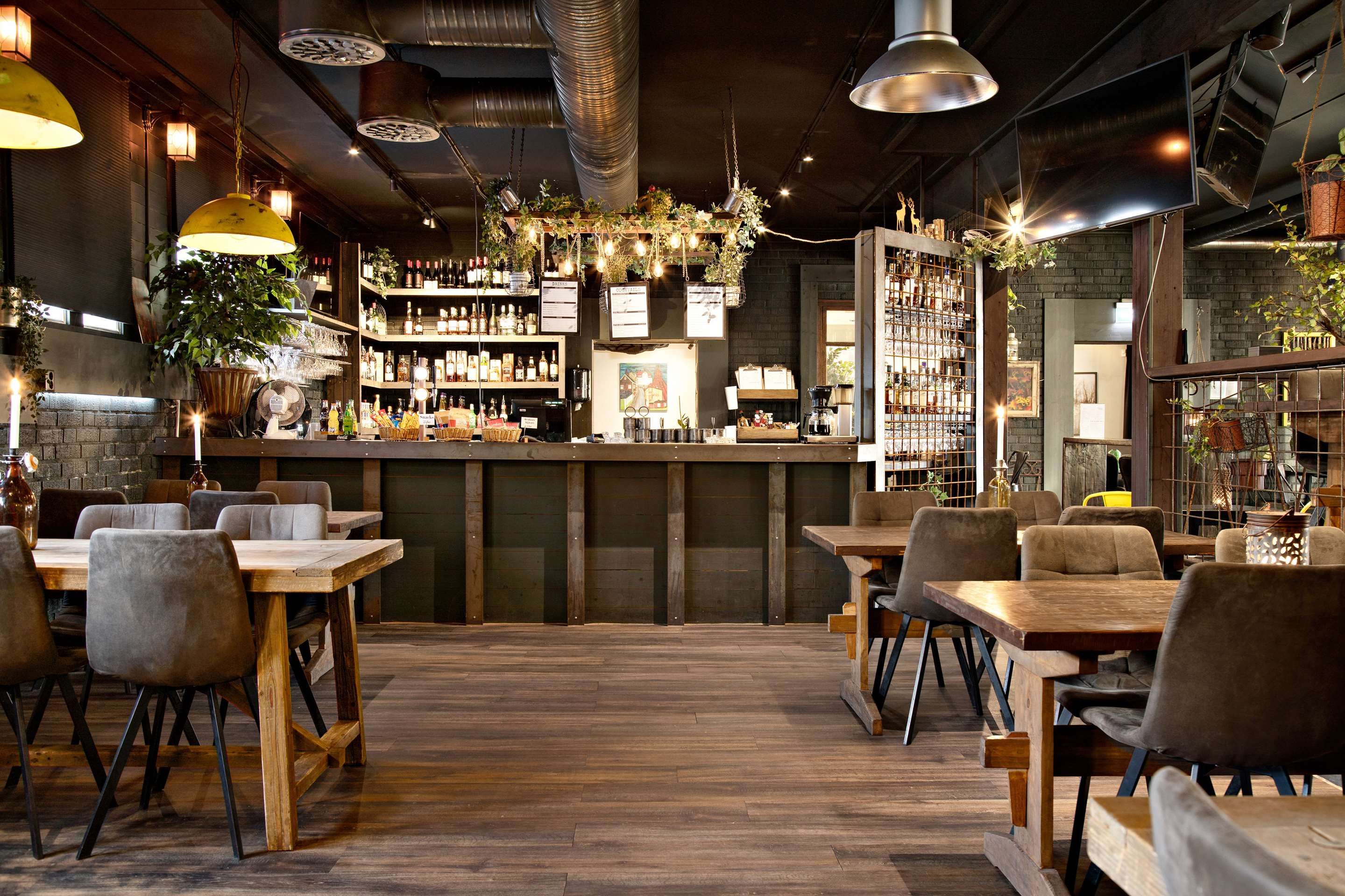 Bar Photo