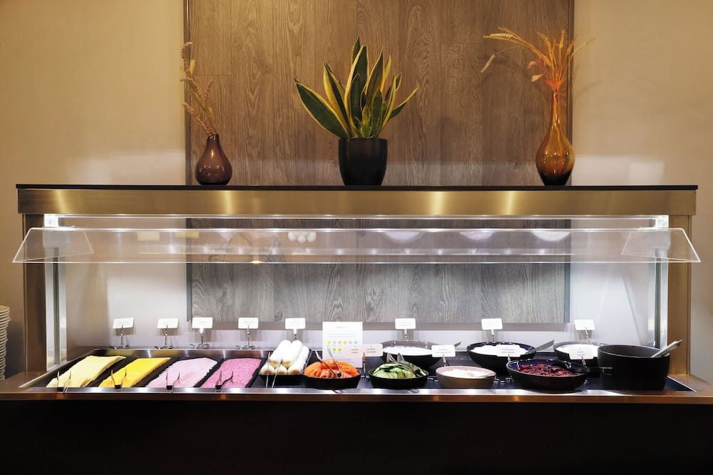 Buffet Photo