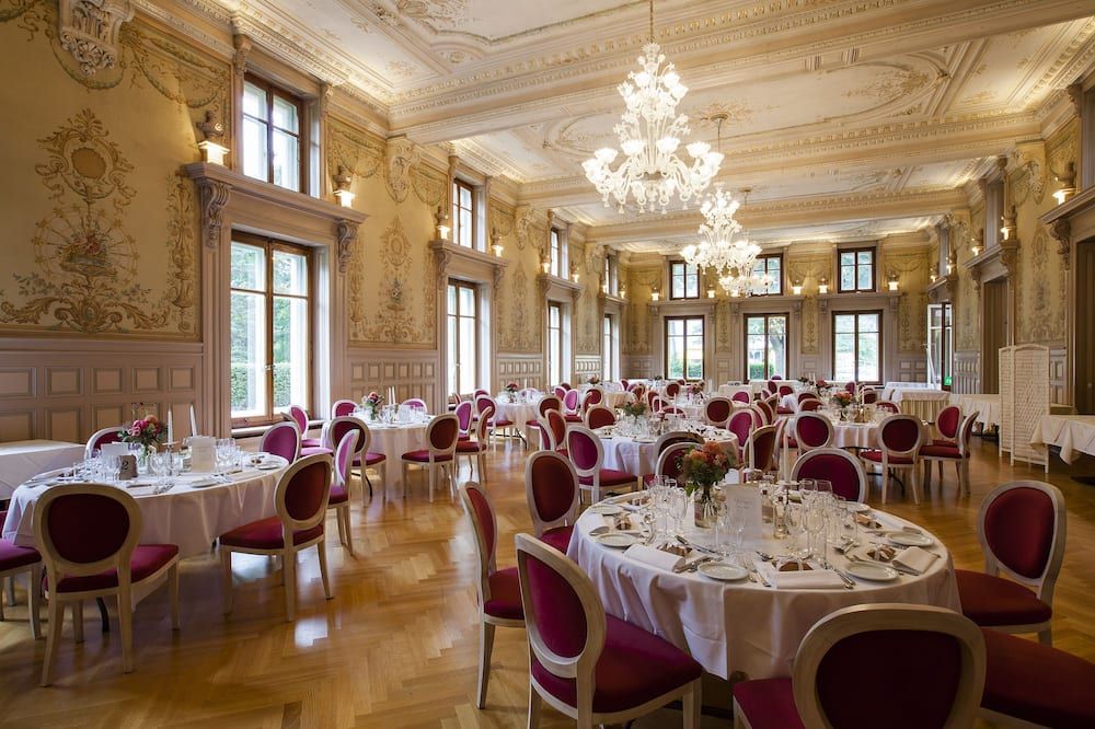 Banquet hall