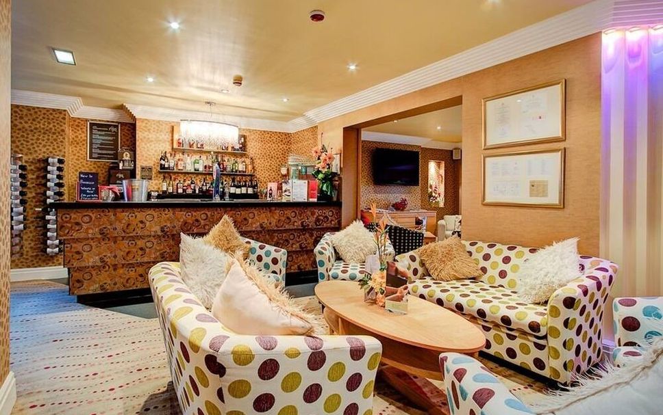 Bar Photo