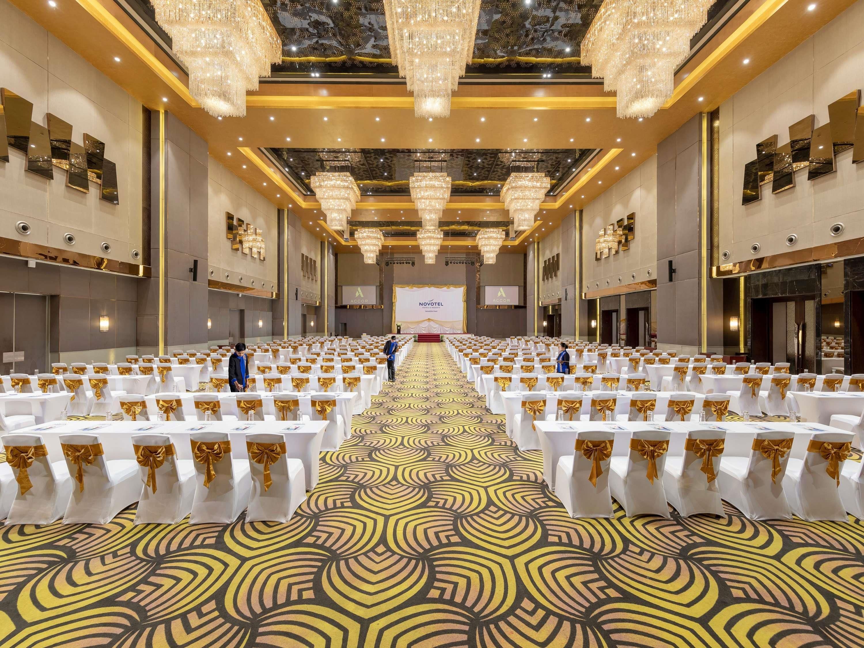 Banquet hall
