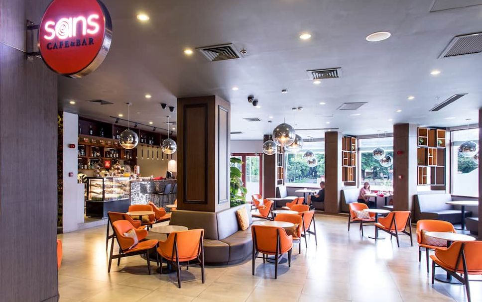 Restaurant Photo