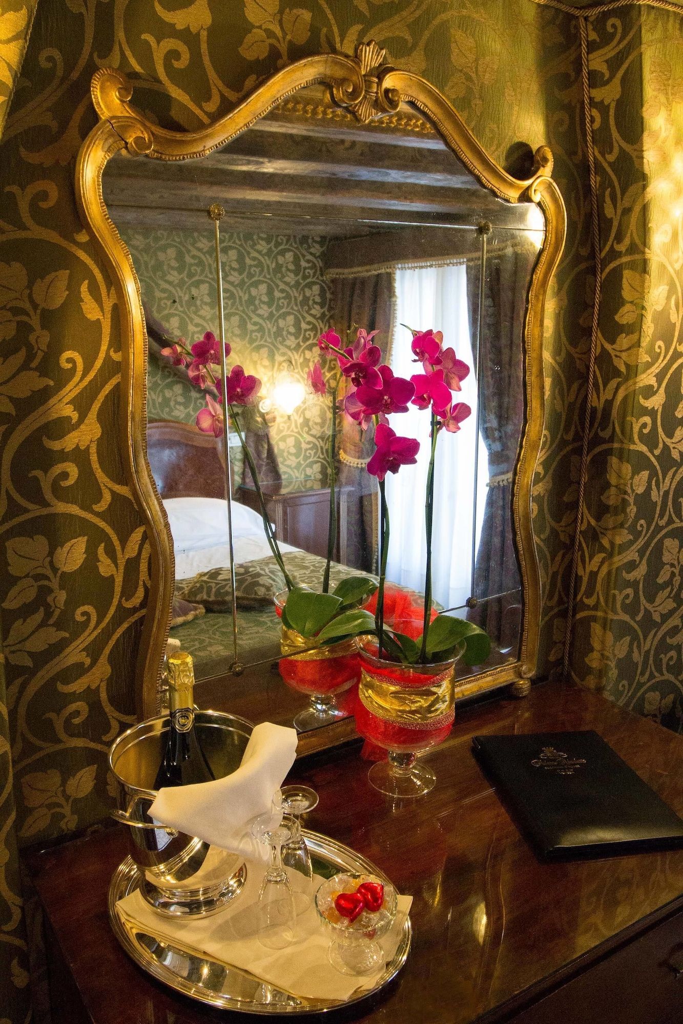 Room amenity