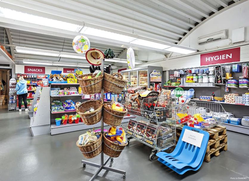 Shop Photo