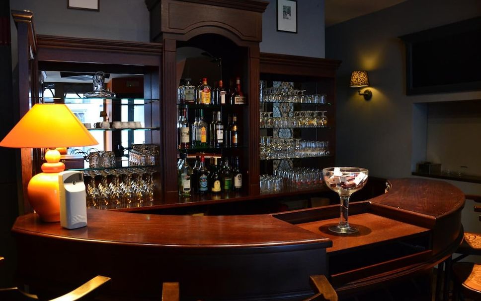 Bar Photo