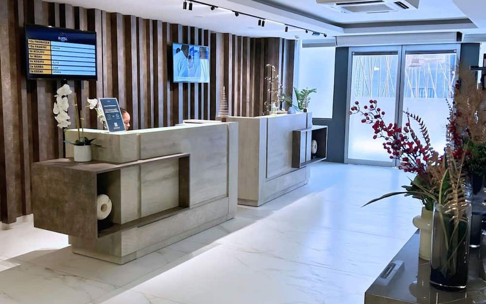 Front desk Photo