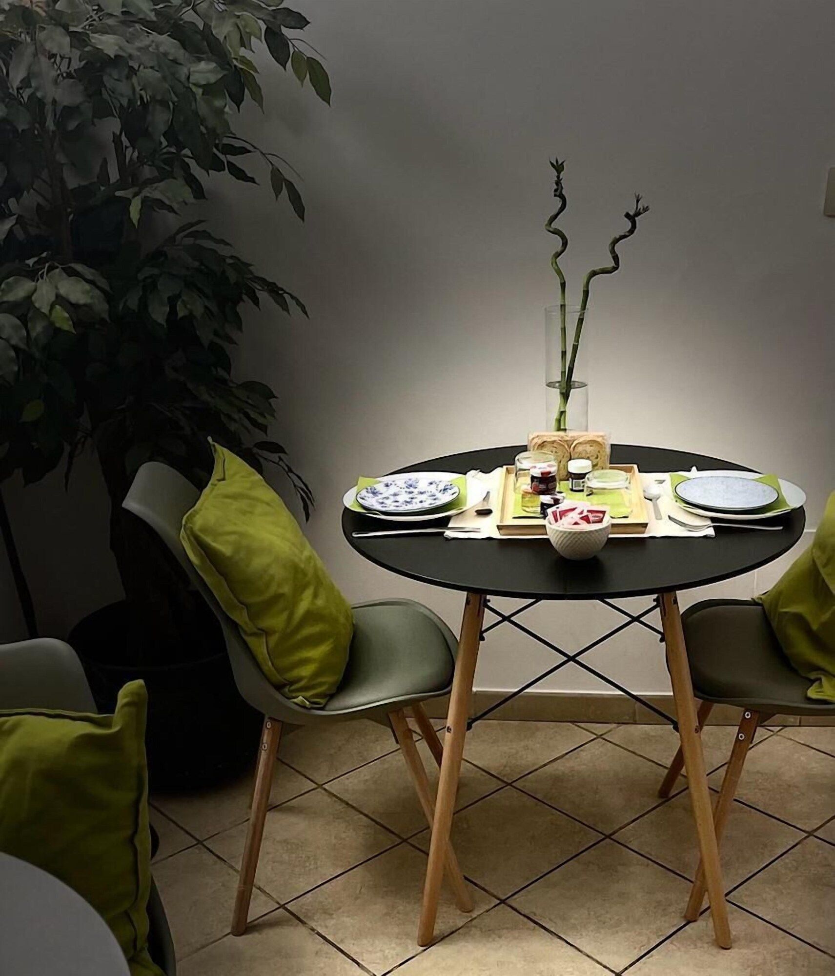 Dining room Photo