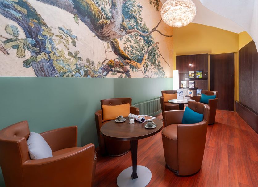 Lounge Photo