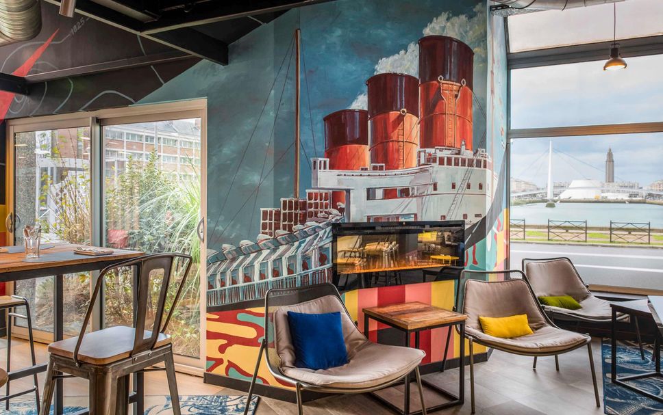 Restaurant Photo