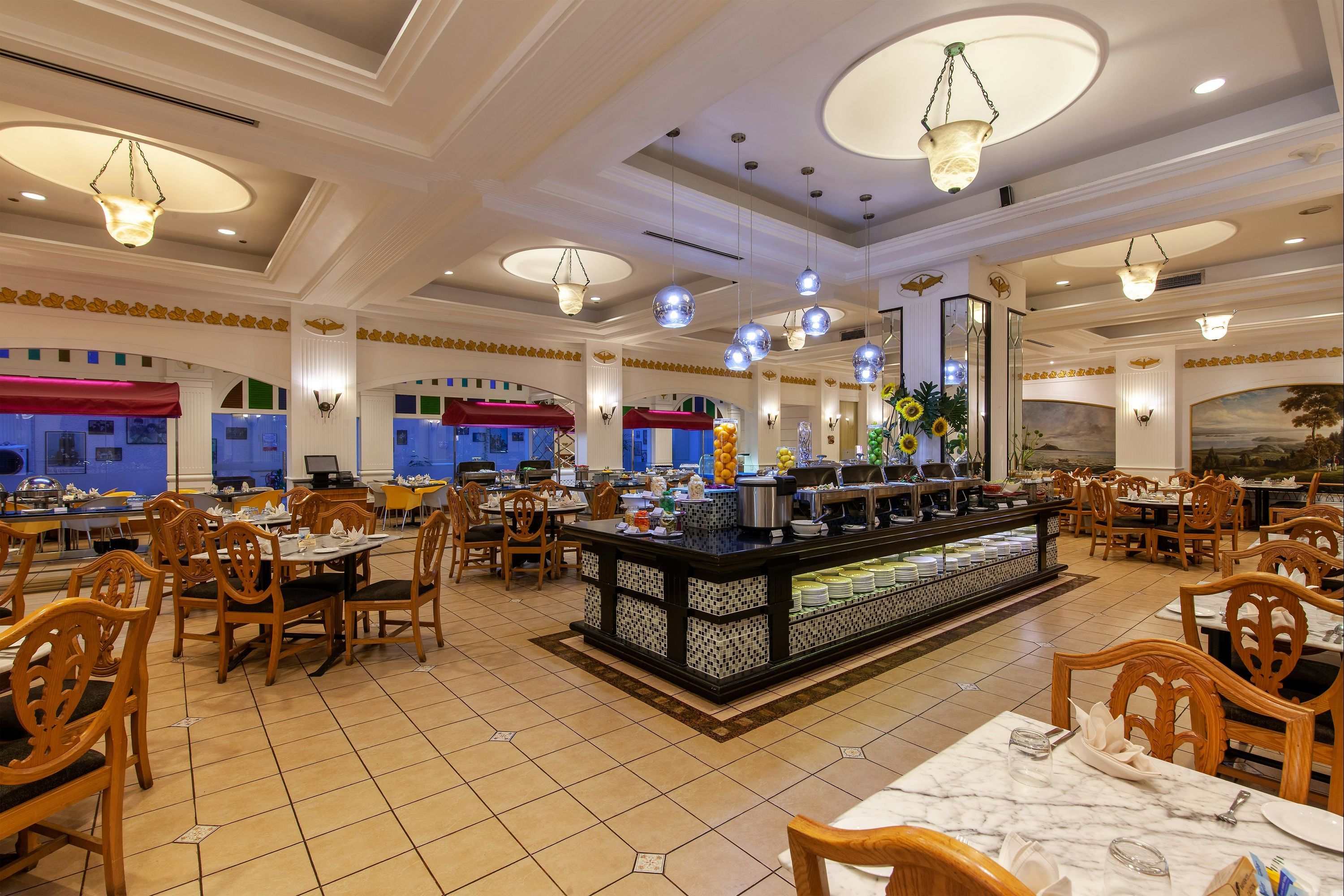 Restaurant Photo