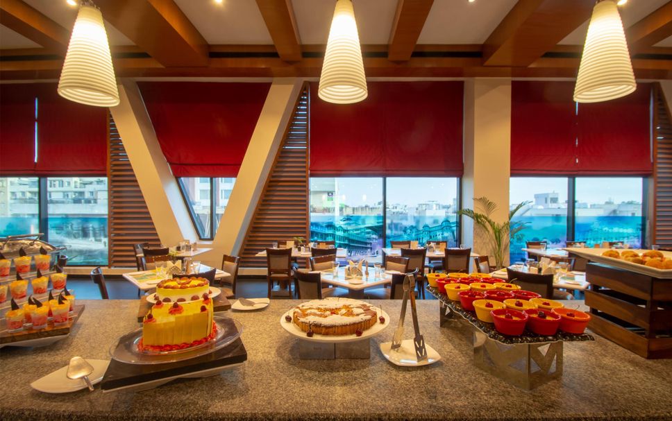 Buffet Photo