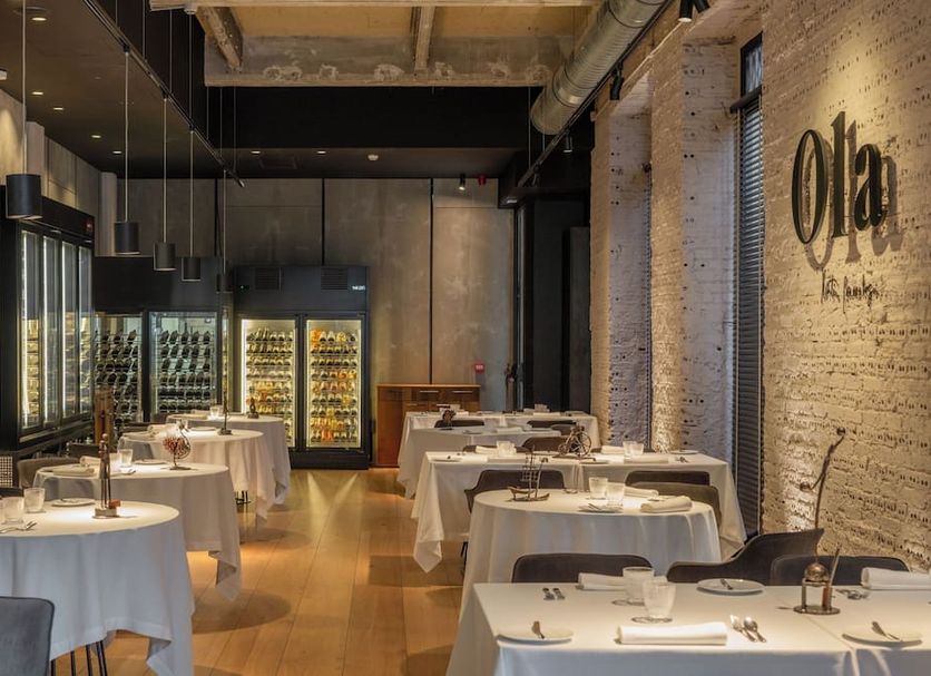 Restaurant Photo